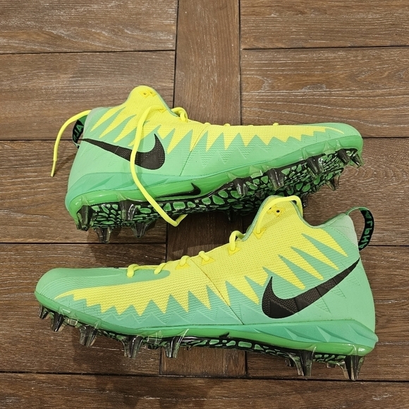 Nike Alpha Menace Football Cleats, Size 16 main image 5